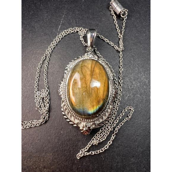 NEW Flashy fire labradorite pendant and chain in stainless steel 20inch - Picture 1 of 16